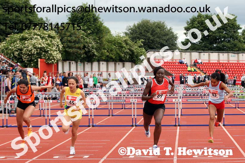 Junior girls 75 metres hurdles, English Schools Track and Field. Photo: David T. Hewitson/Sports for All Pics